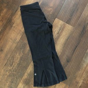 Black Lululemon capris